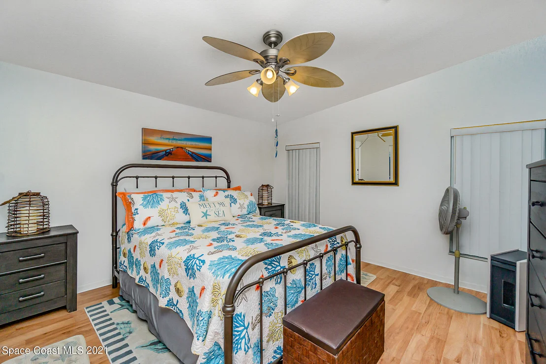 Photo of 387 Horseshoe Bend Circle
