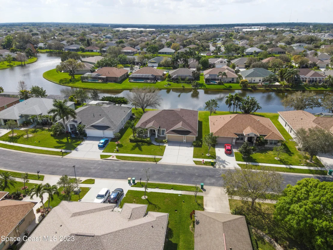 Photo of 2102 Woodfield Circle