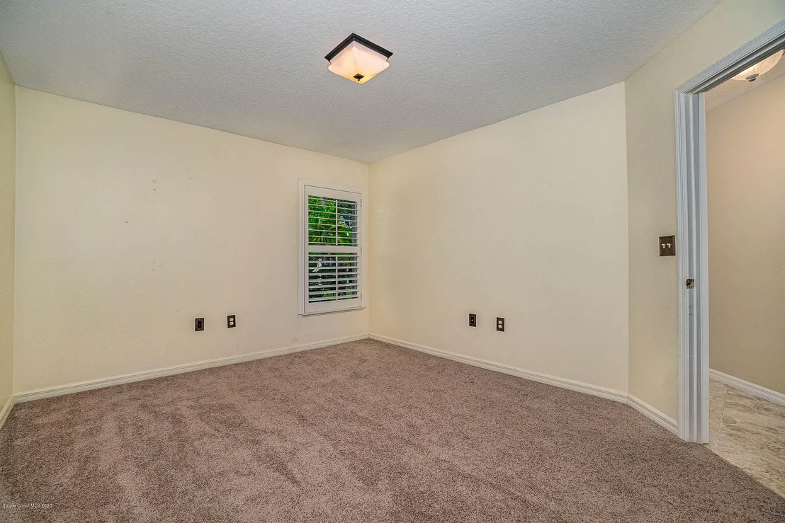 Photo of 925 Wildwood Drive