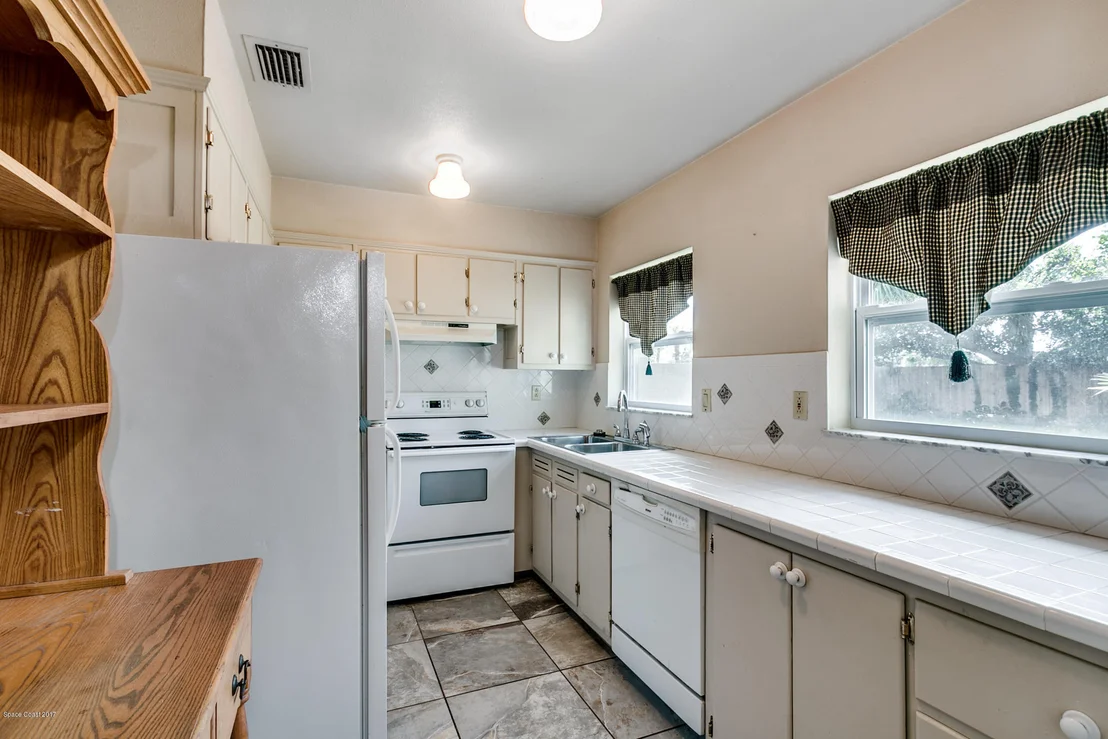 Photo of 710 Coral Drive