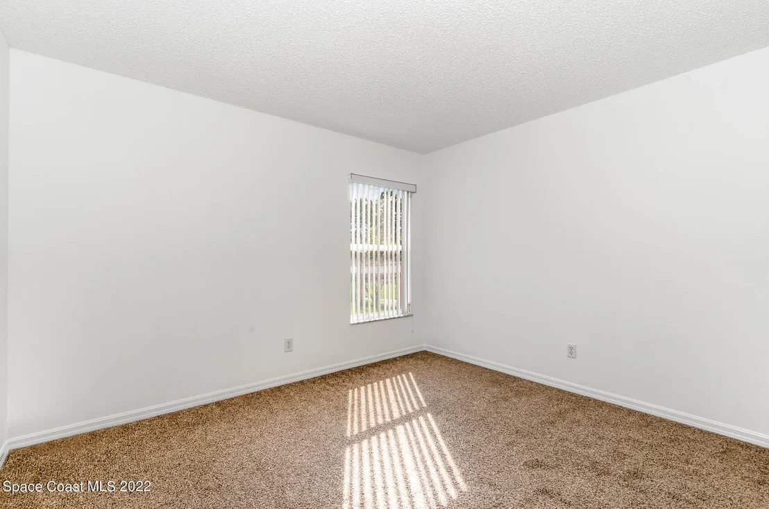 Photo of 1707 Elmhurst Circle SE