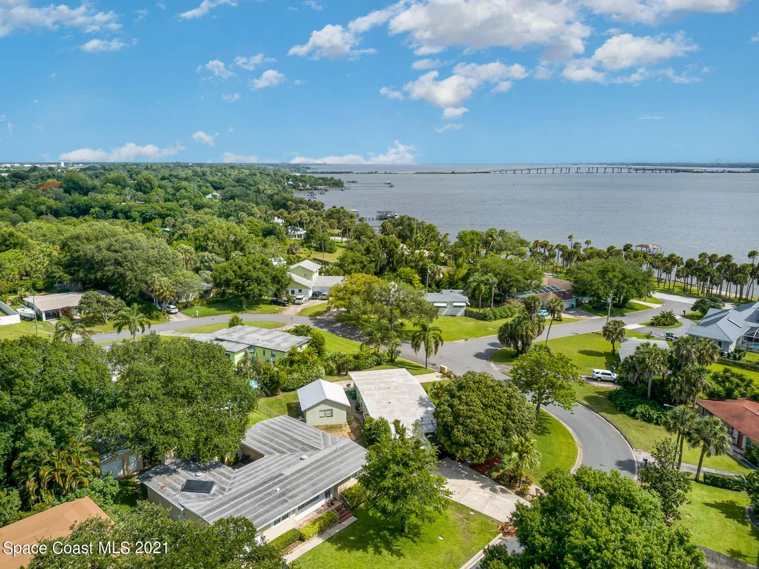 Photo of 108 S Indian Circle