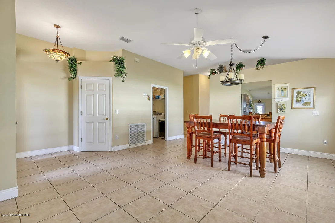 Photo of 2371 Bridgeport Circle