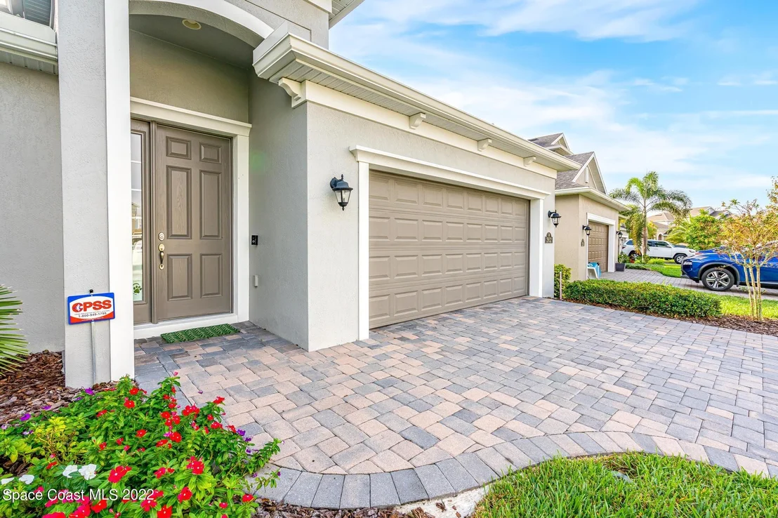 Photo of 2932 Casterton Drive