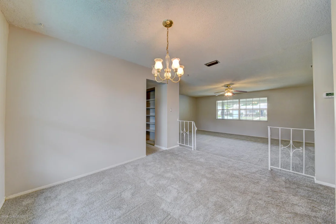 Photo of 909 Jefferson Road