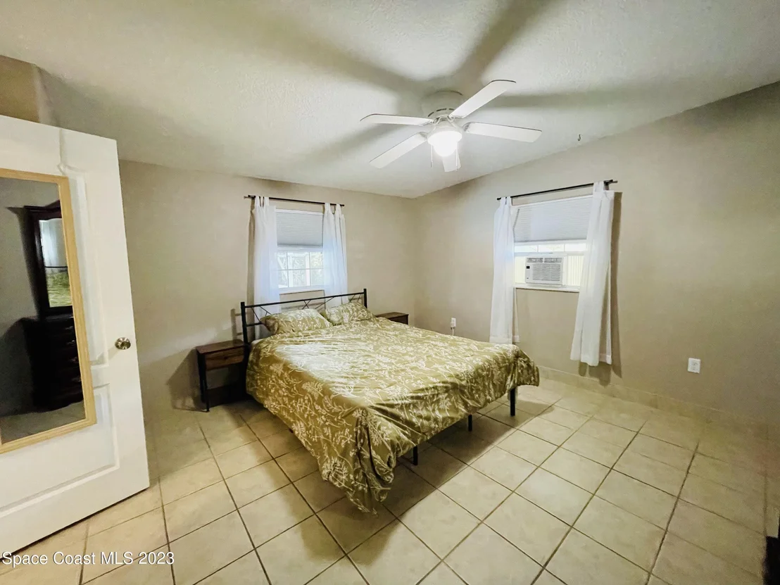 Photo of 255 Lee Road
