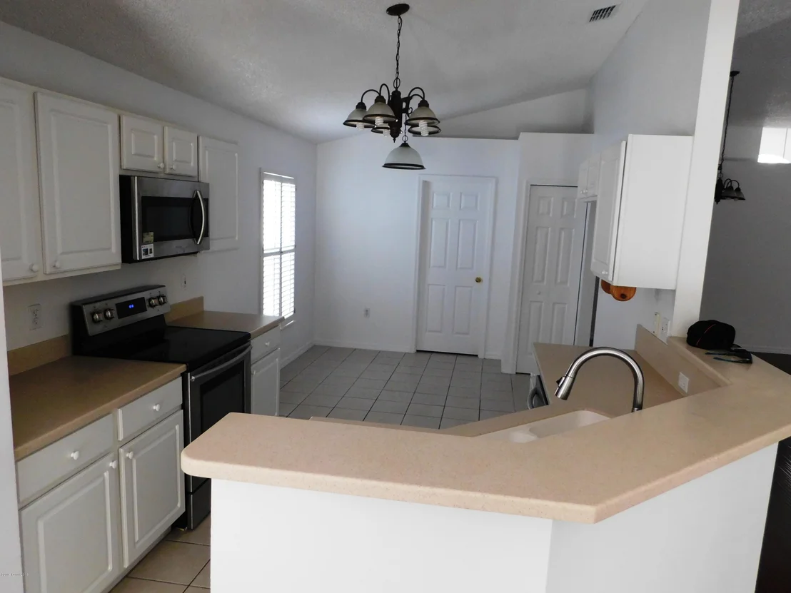 Photo of 1720 Vista Lake Circle