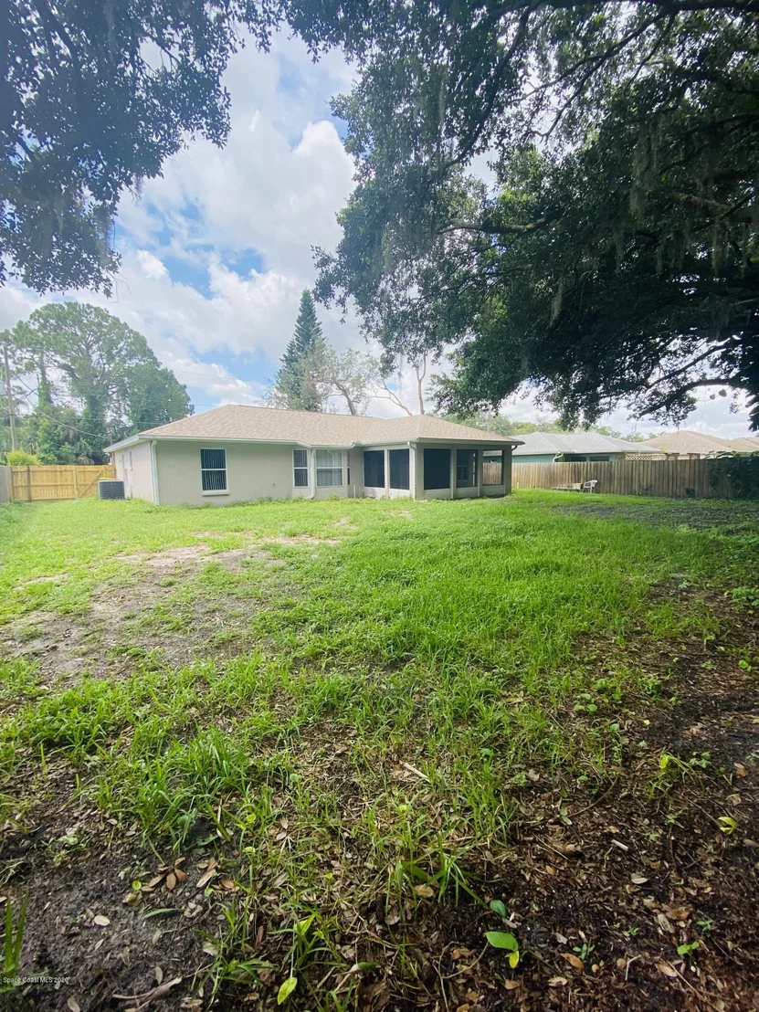 Photo of 6100 Edison Street