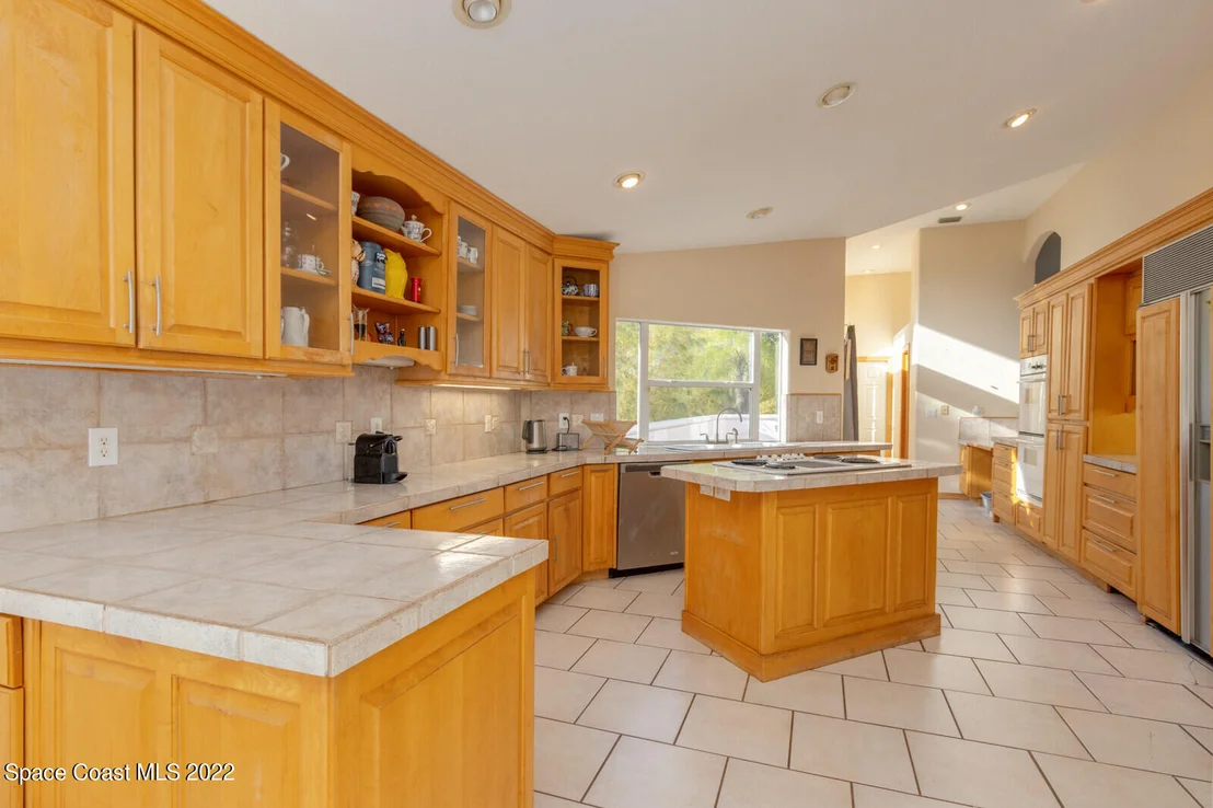 Photo of 536 Sunset Boulevard