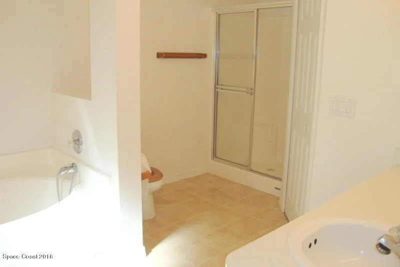 Photo of 863 Villa Drive