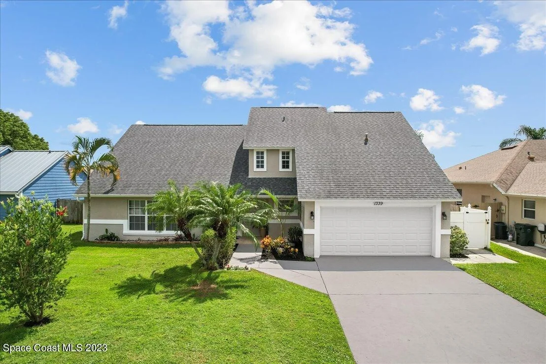 Photo of 1339 Heritage Acres Boulevard