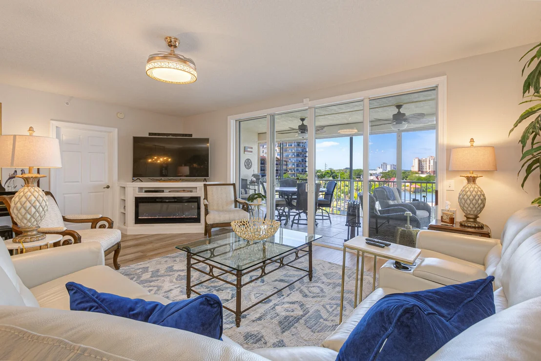 Photo of Unit 503 at 100 Riverside Drive