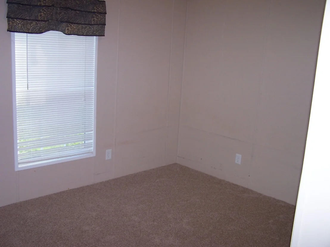 Photo of 323 Booth Street