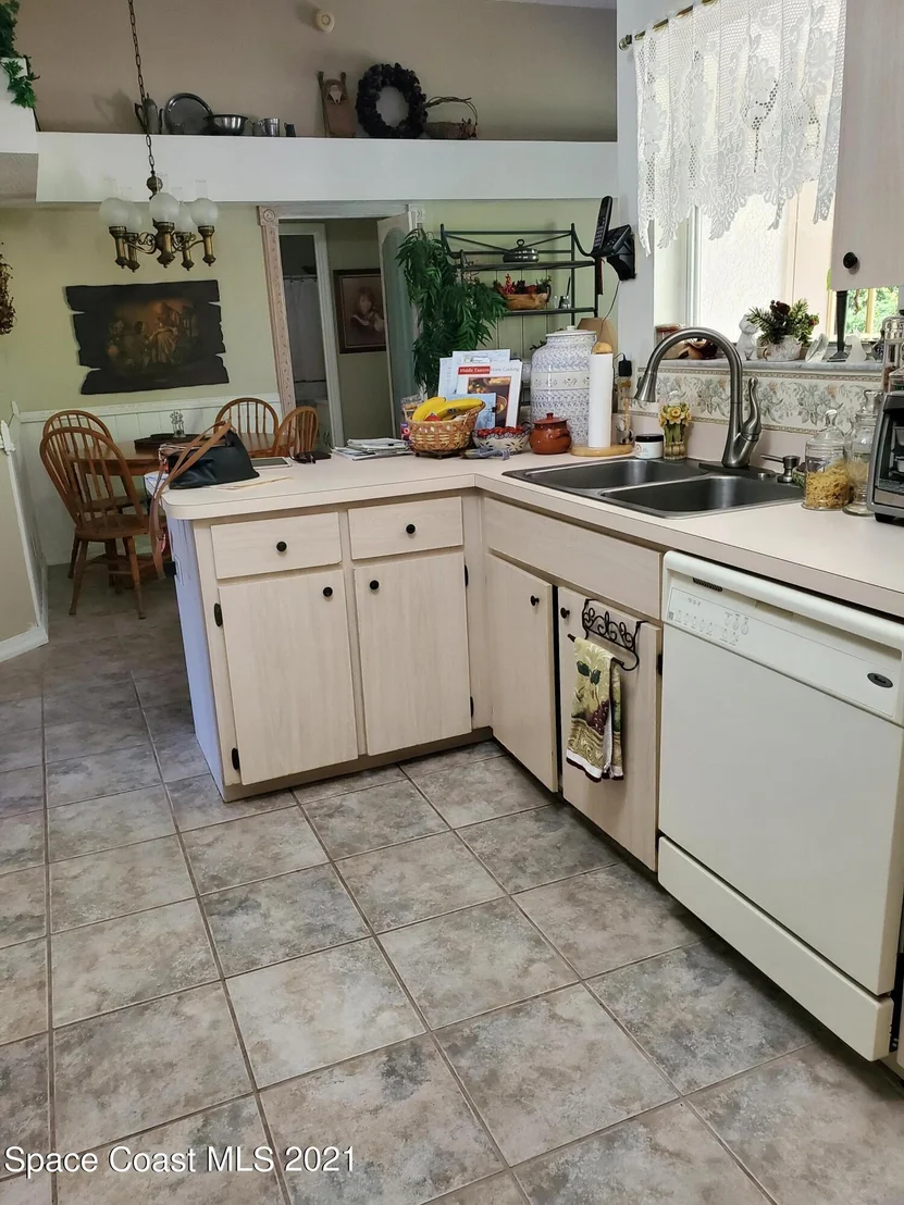 Photo of 1476 California Drive