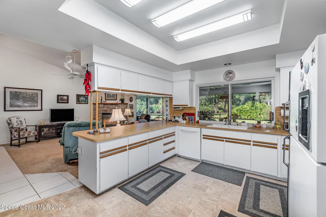 Photo of 4050 Burkholm Road