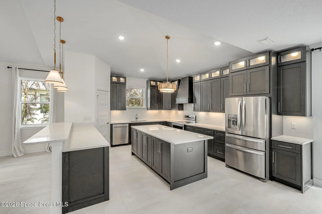 Photo of 2093 Greenway Drive