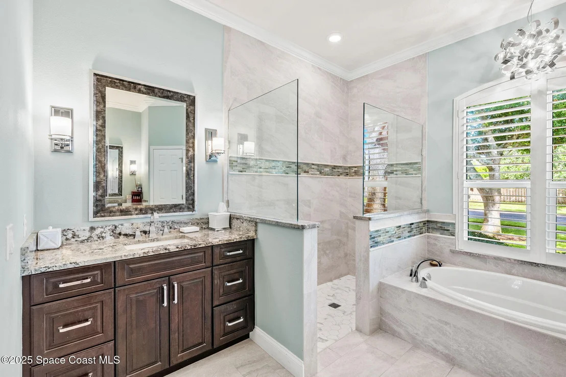 Photo of 5837 Arlington Circle