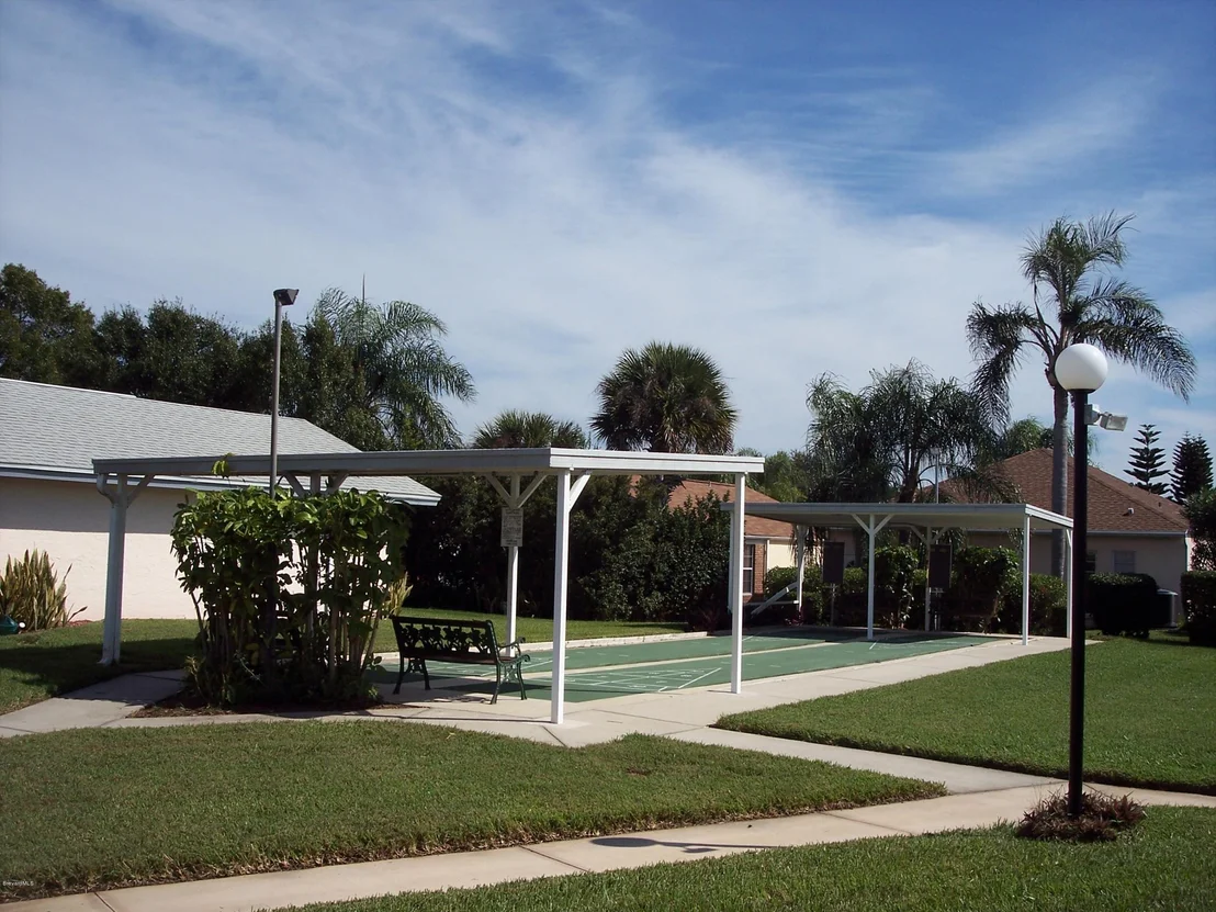 Photo of 880 Cross Lake Drive