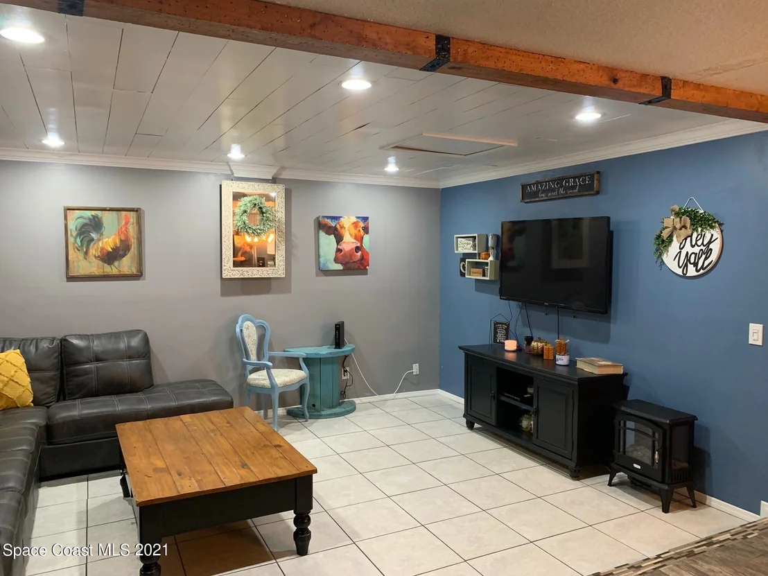 Photo of 5625 Palm Street