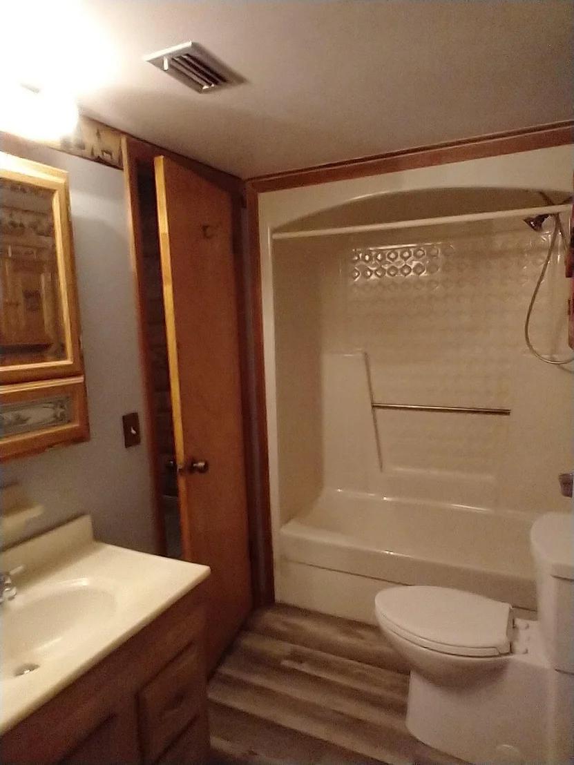 Photo of 5495 Flint Road