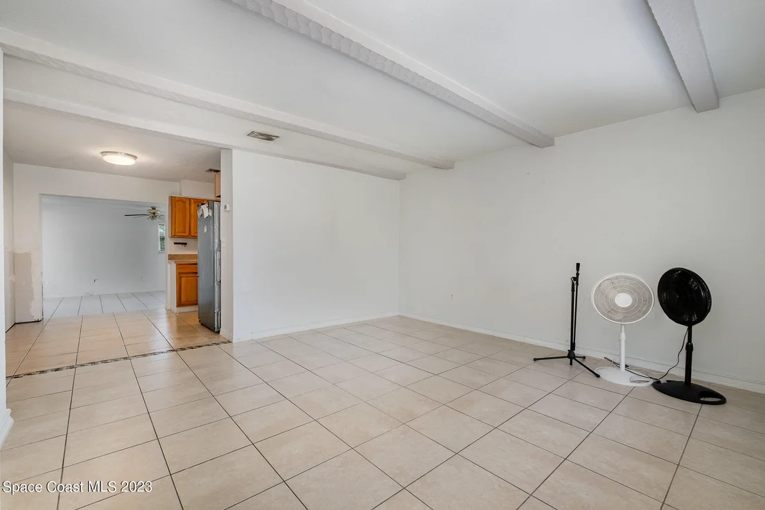 Photo of 2697 Locksley Road
