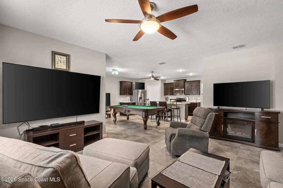 Photo of 648 Coyote Drive