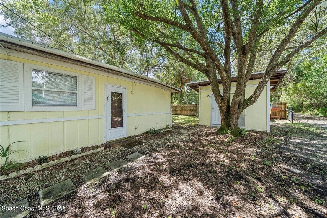 Photo of 283 N Burnett Road