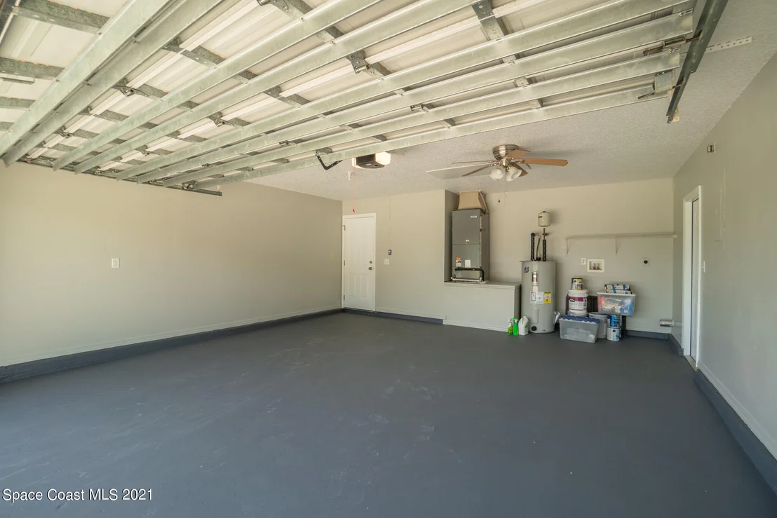 Photo of 4390 Alan Shepard Avenue