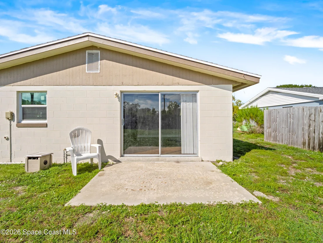 Photo of 956 Beechfern Lane