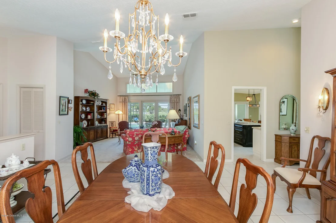 Photo of 610 Rossmoor Circle