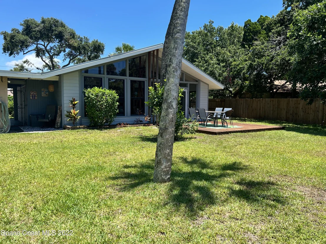 Photo of 142 Antigua Drive