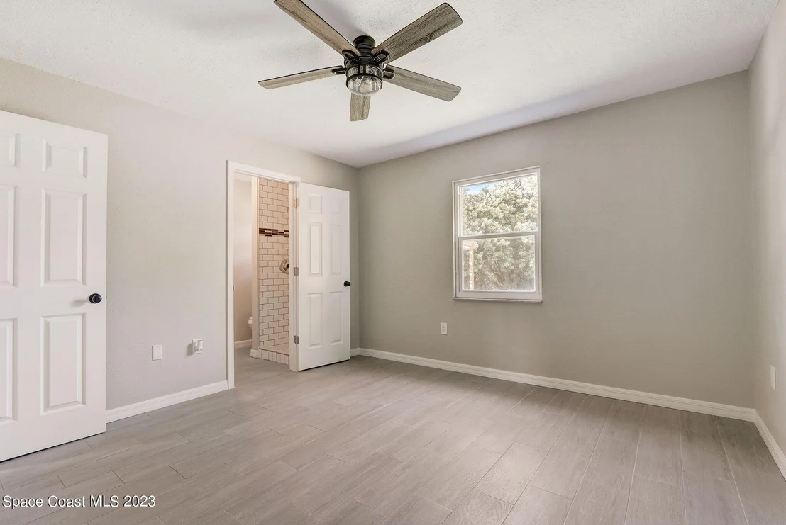 Photo of 2512 N Palm Drive