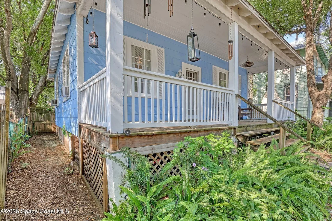 Photo of 107 Oak Street