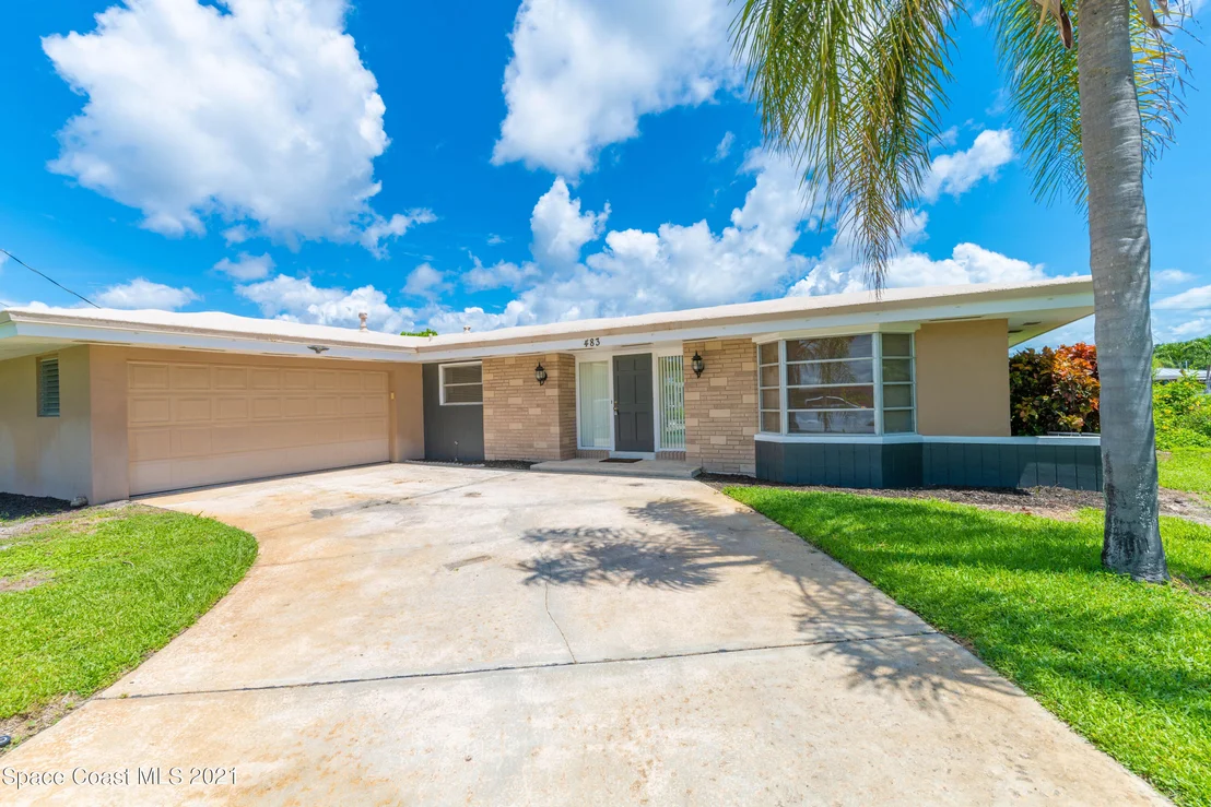 Photo of 483 Sandpiper Drive