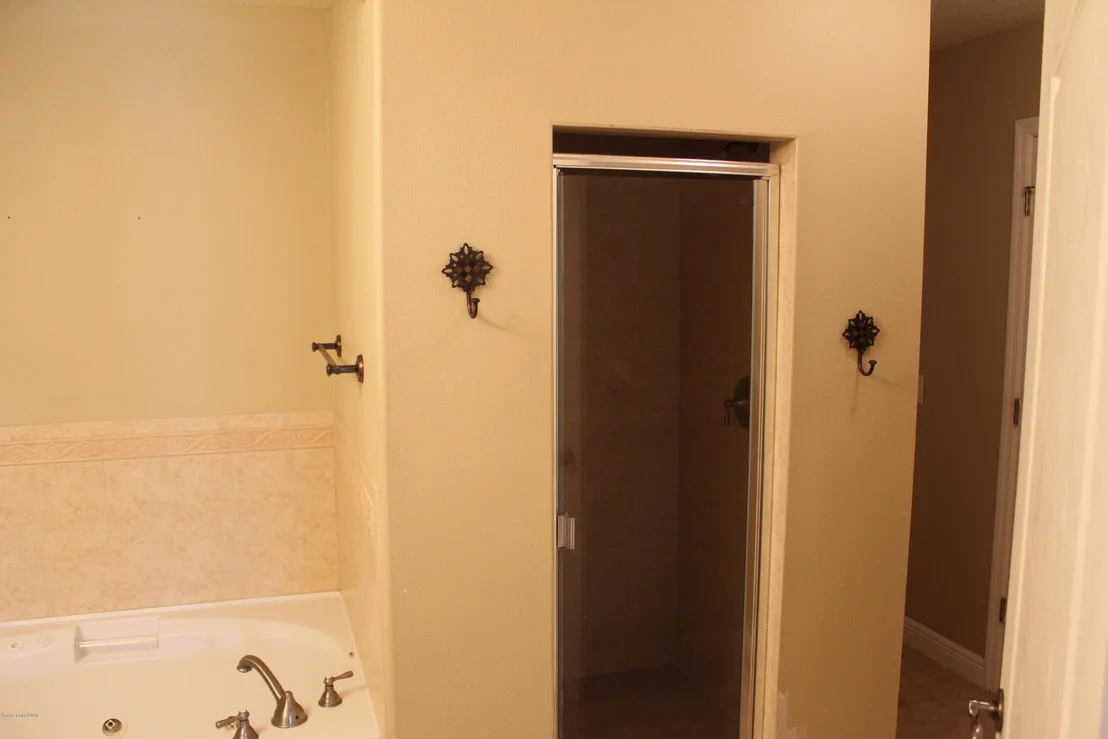 Photo of 6452 Flora Vista Place
