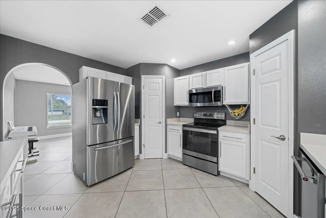 Photo of 6005 Edison Street