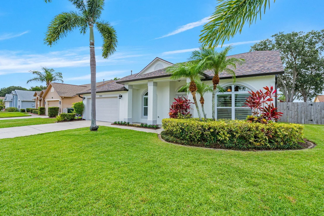 Photo of 1014 Pelican Lane