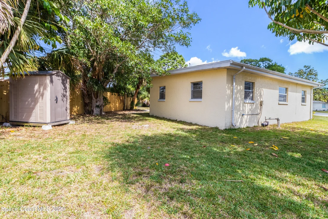 Photo of 1297 Ridgewood Drive