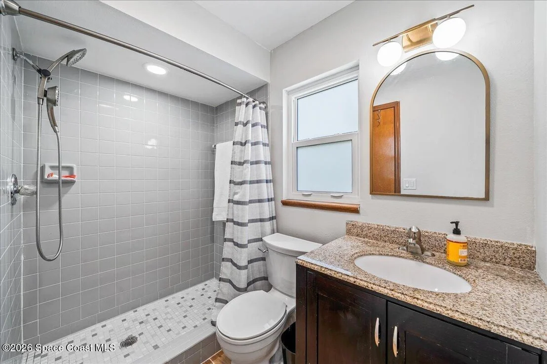 Photo of 2794 Nobility Avenue
