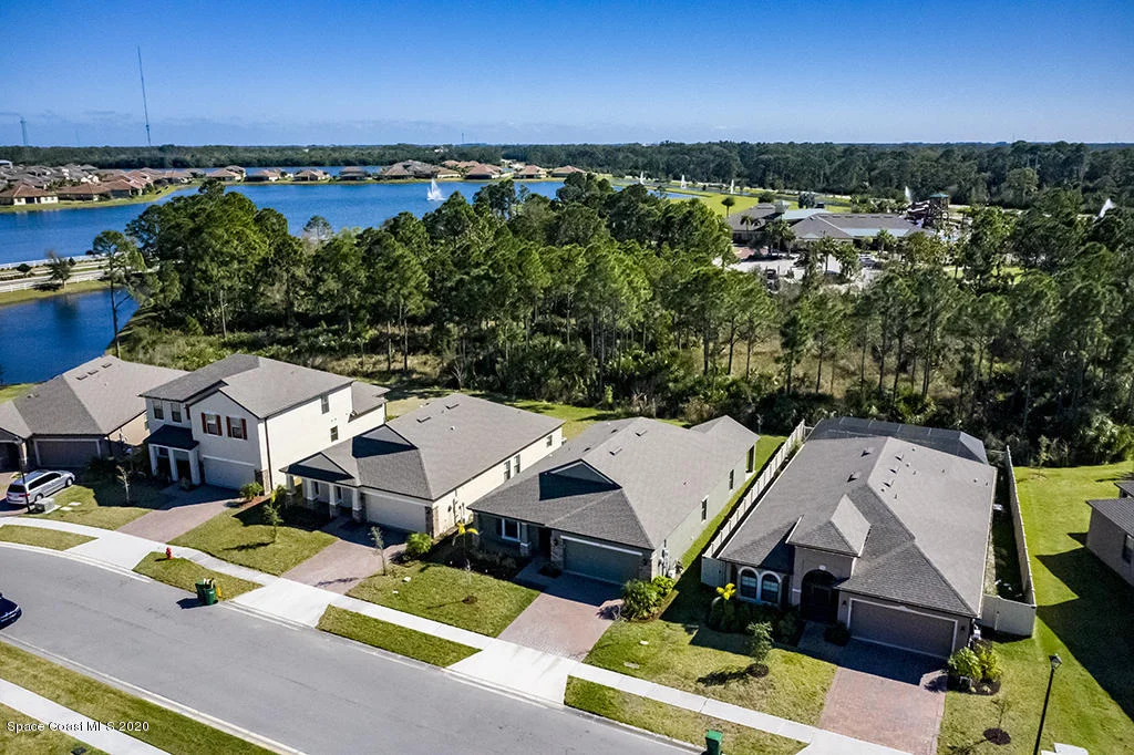 Photo of 803 Musgrass Circle