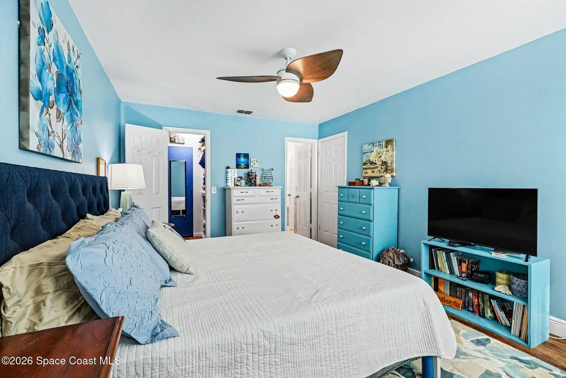 Photo of Unit 113 at 277 Current Drive