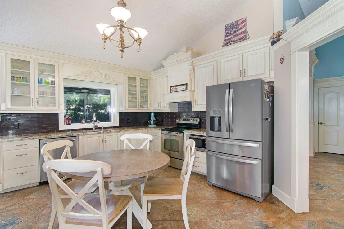 Photo of 855 Yorktowne Drive