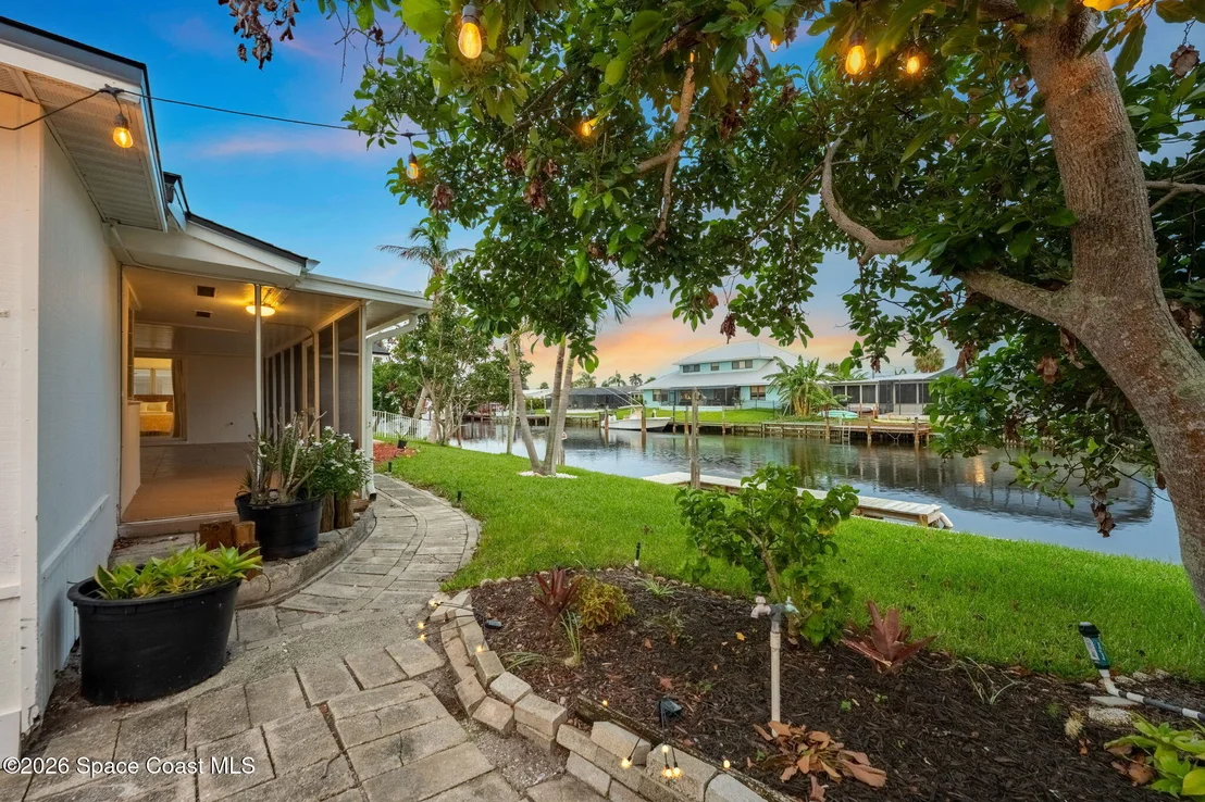 Photo of 462 Sandpiper Drive