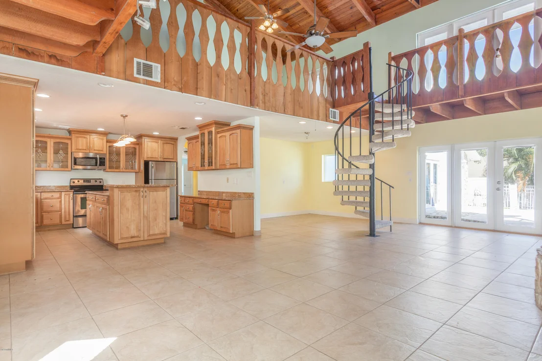 Photo of 3447 Indian River Drive N