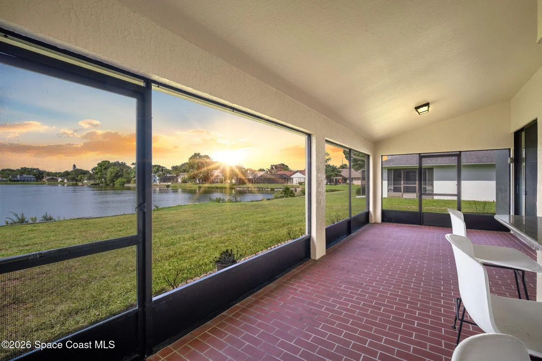 Photo of 1246 Lakeview Drive