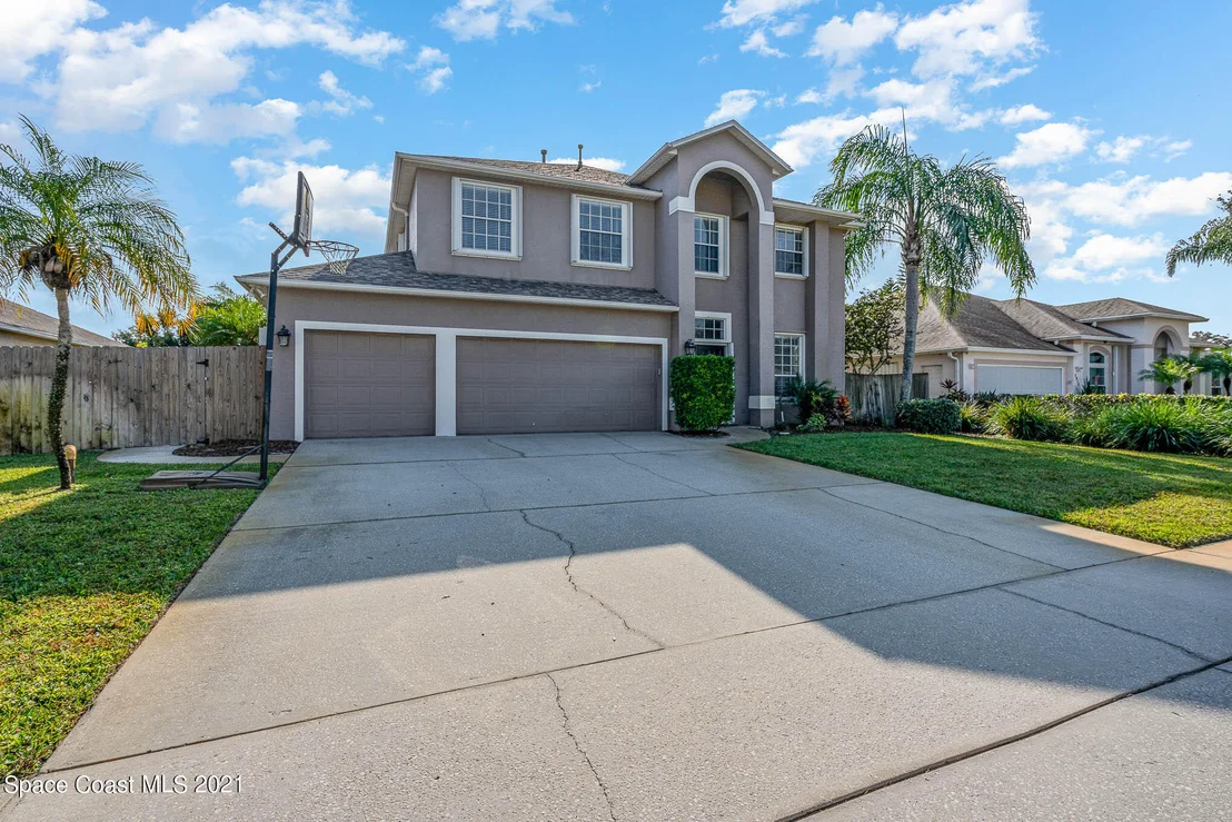 Photo of 2805 Summer Brook Street