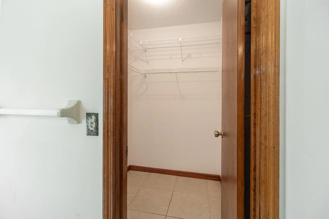 Photo of 137 Cinnamon Lake Circle