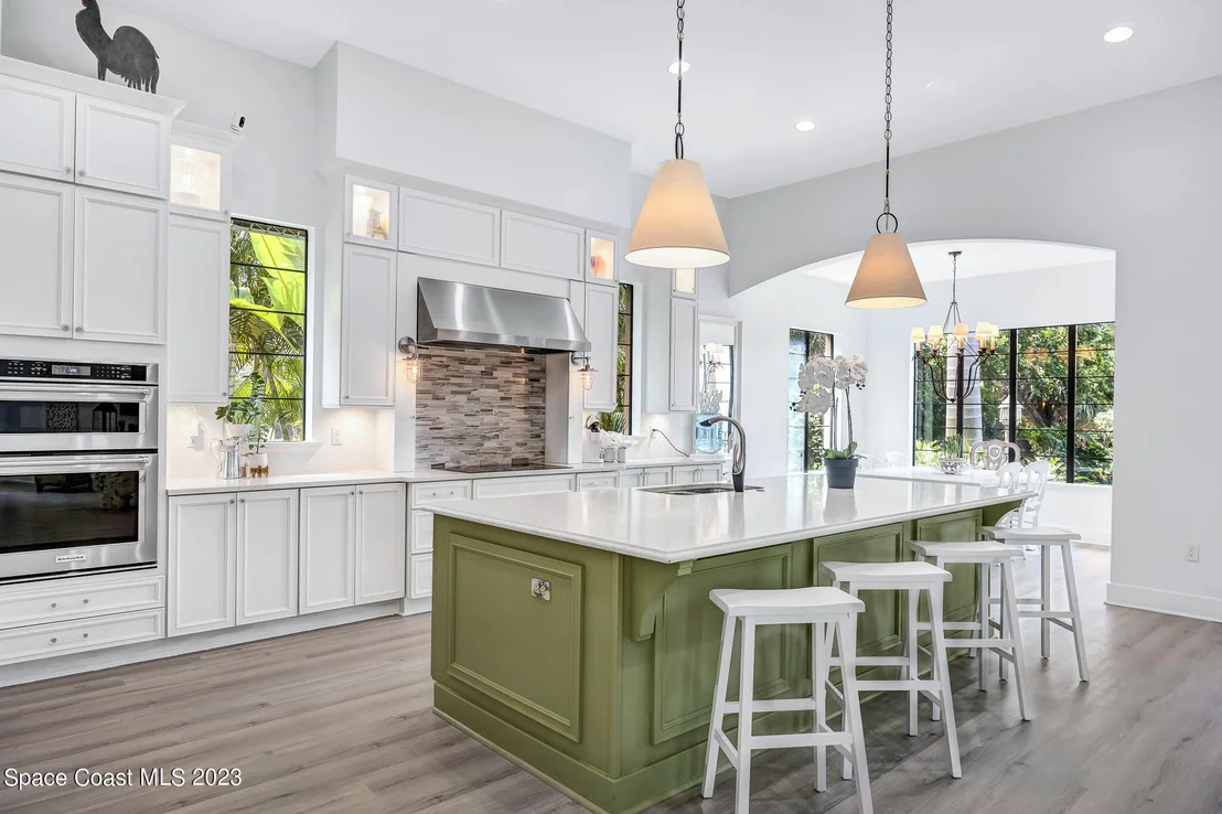 Photo of 184 Whaler Drive
