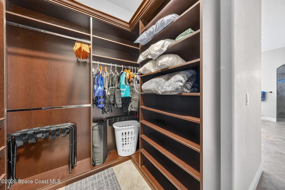 Photo of 318 Angelo Lane