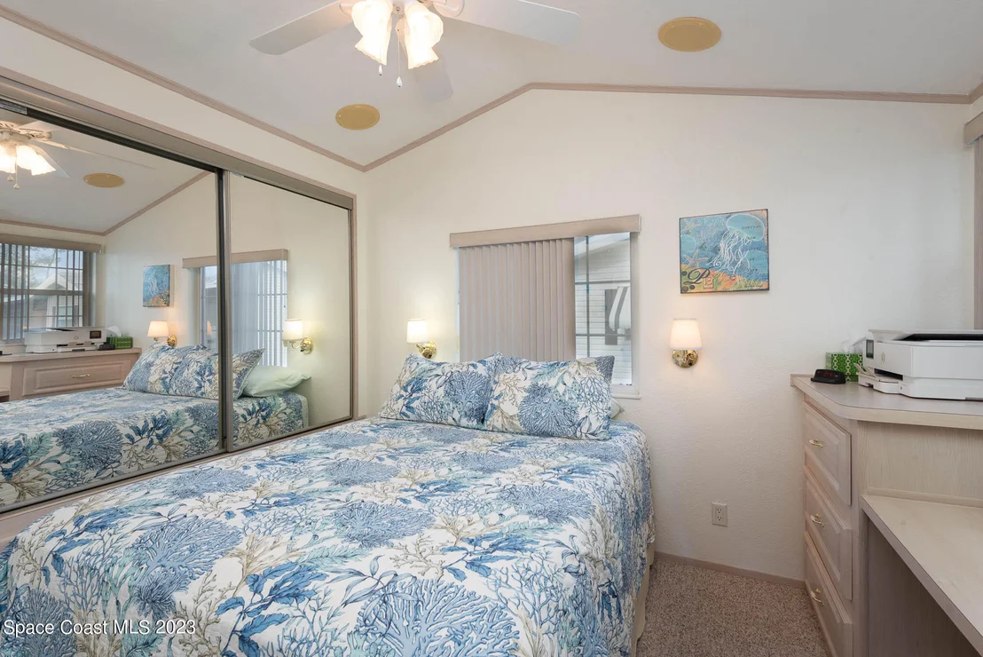 Photo of 3000 Frontier Drive